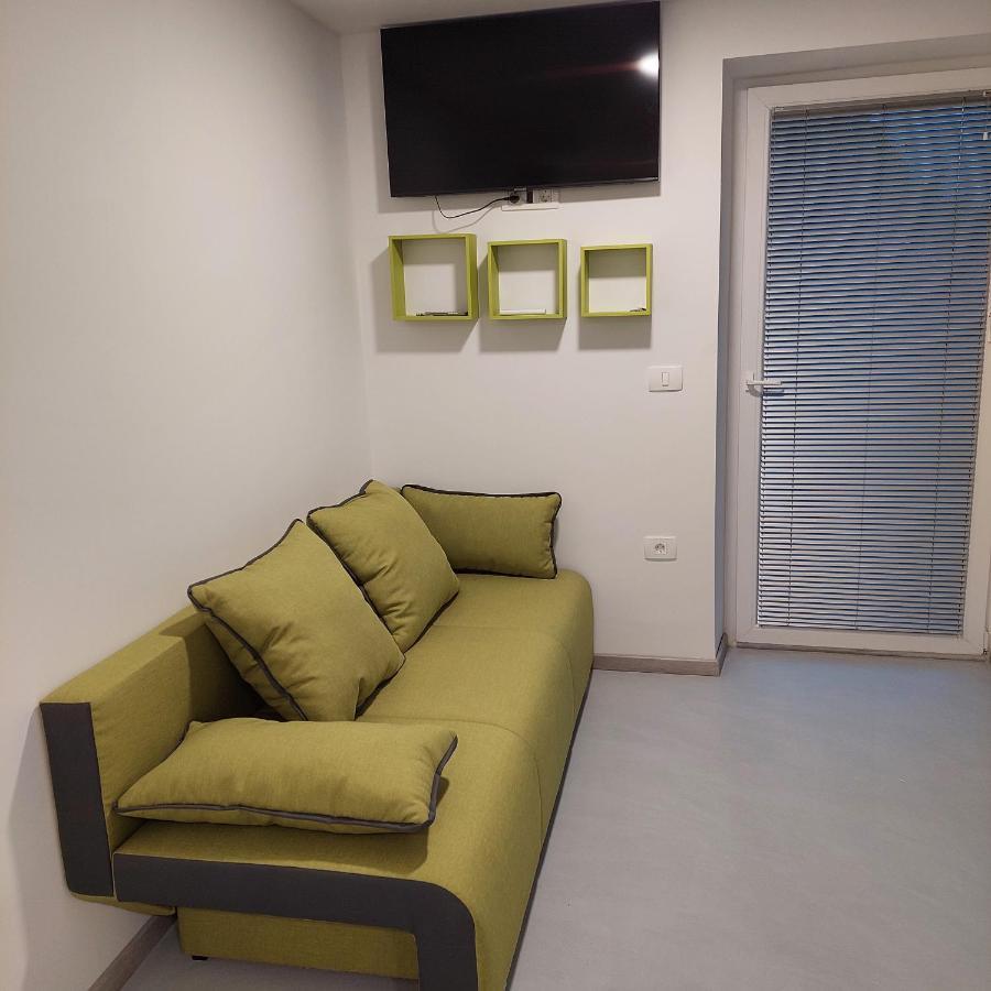 Apartma Rene 2 Apartment Izola Luaran gambar